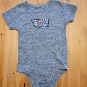 Montana Onesie - Grey Heather with Floral State Outline - 18-24m - $8